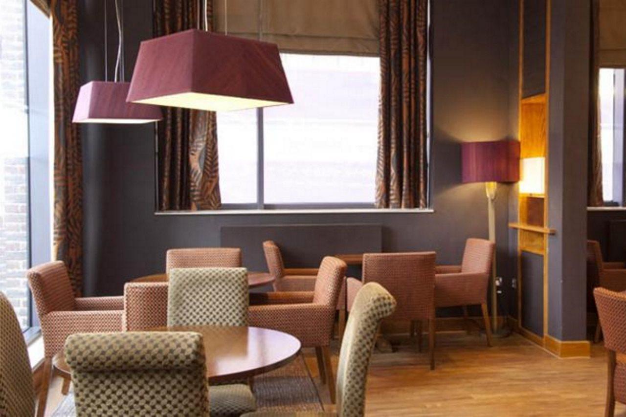 Premier Inn London City Exterior photo