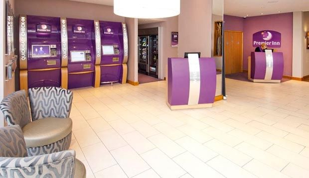 Premier Inn London City Exterior photo